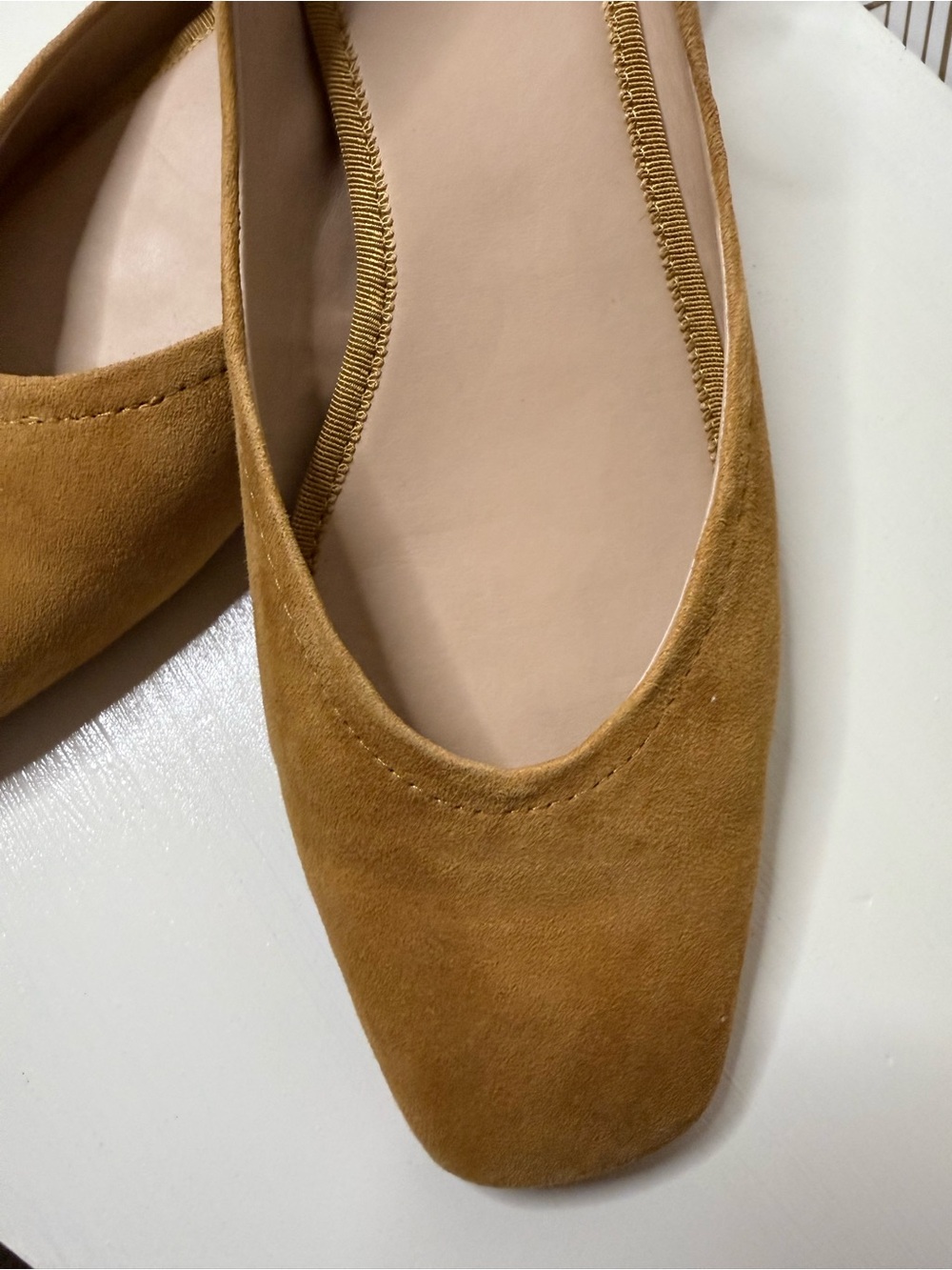 Franco Sarto Square Toe Ballet Flats Suede Gold Heels Camel Size 9 - Picture 4 of 7